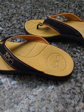Zori Neat Feat Sport Orthotic Sandals - Flip Flops - Thongs -  Size 8 - Like New